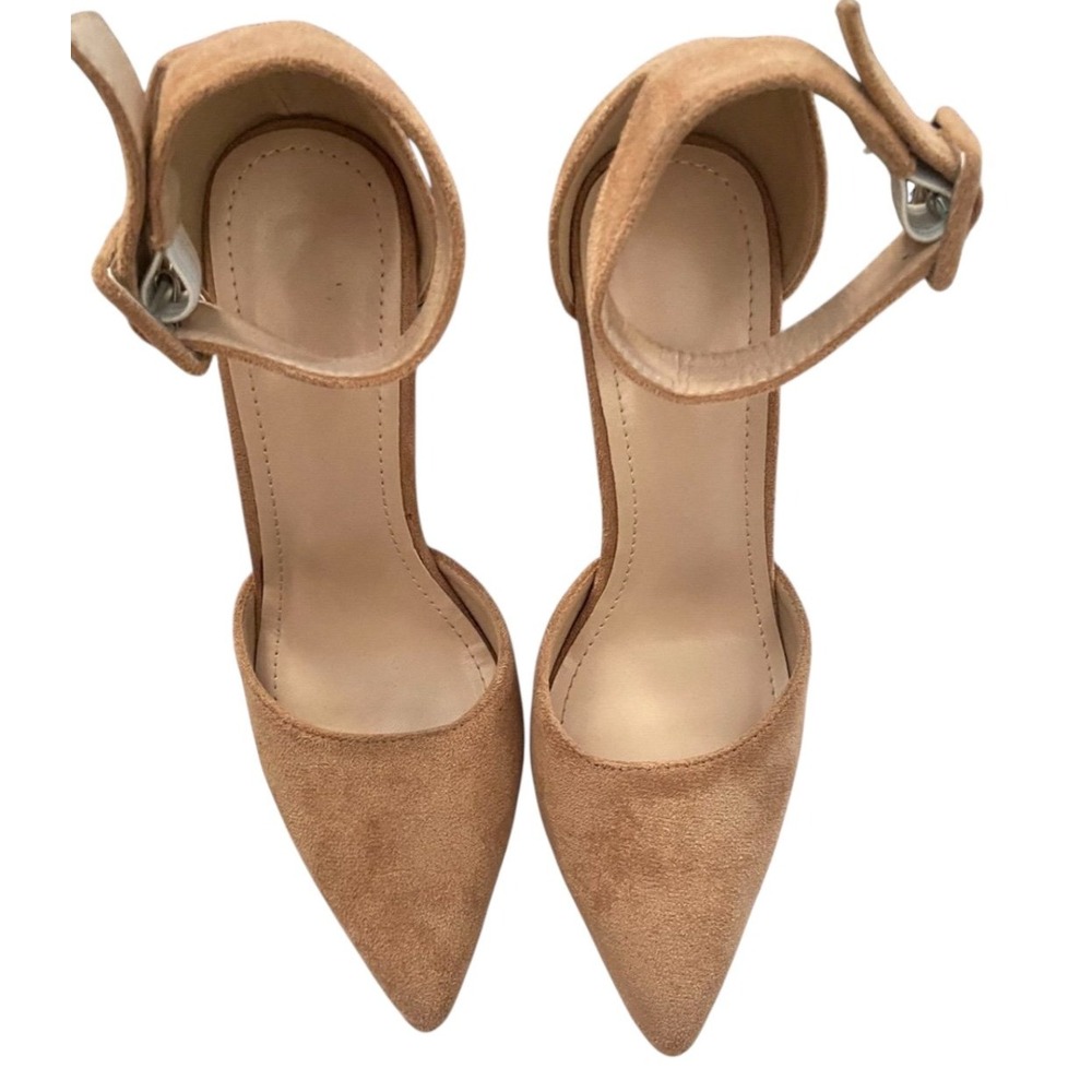 Tan size 6 Heels